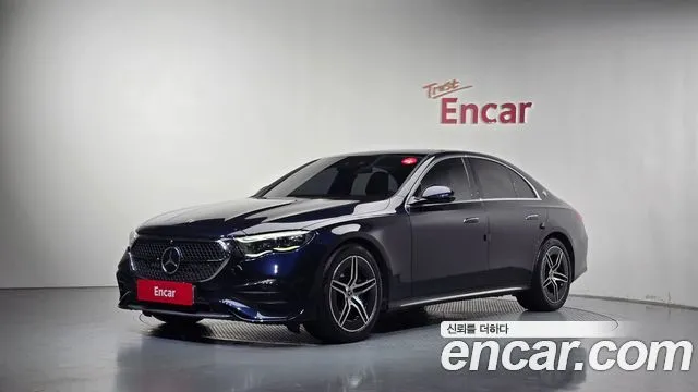 Mercedes-Benz E-Class E300 4MATIC AMG Line