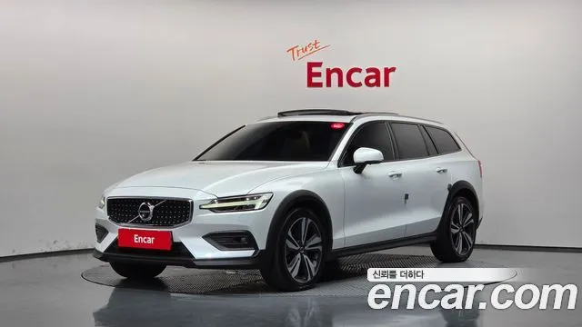 Volvo V60 T5 Pro AWD