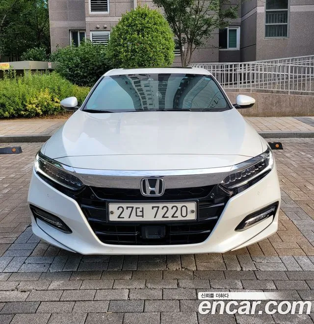 Honda Accord 2.0 Hybrid Touring