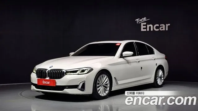 BMW 5-Series 520i Luxury