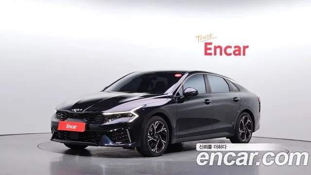 Kia K5 Signature