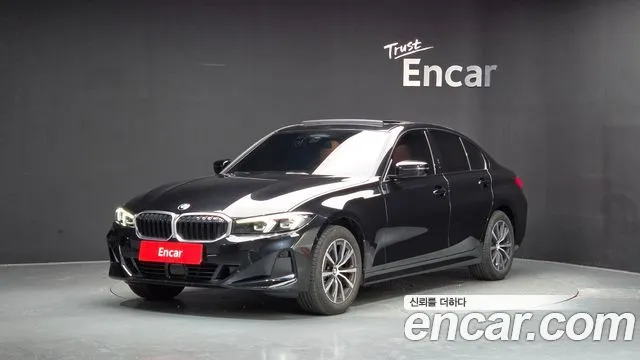 BMW 3-Series 320i