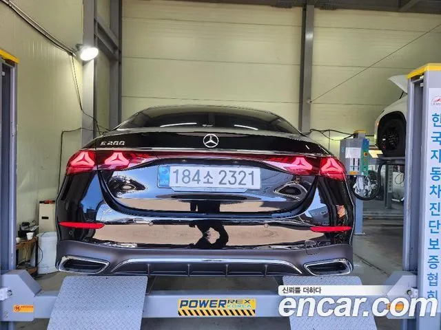 Mercedes-Benz E-Class E200 AMG Line