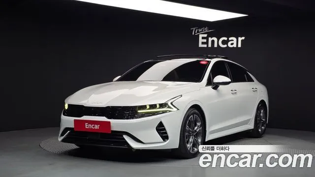 Kia K5 Signature
