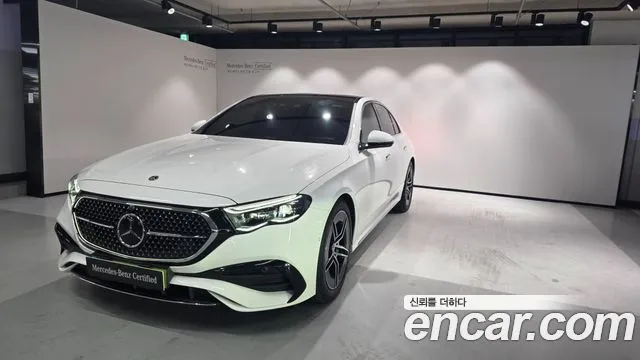 Mercedes-Benz E-Class E300 4MATIC AMG Line