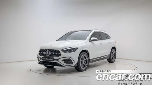 Mercedes-Benz GLA-Class GLA250 4MATIC