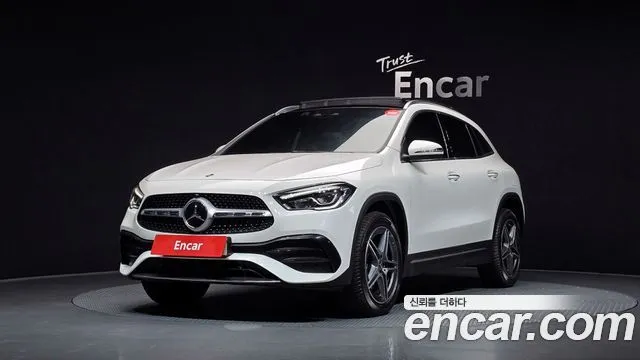 Mercedes-Benz GLA-Class GLA250 4MATIC