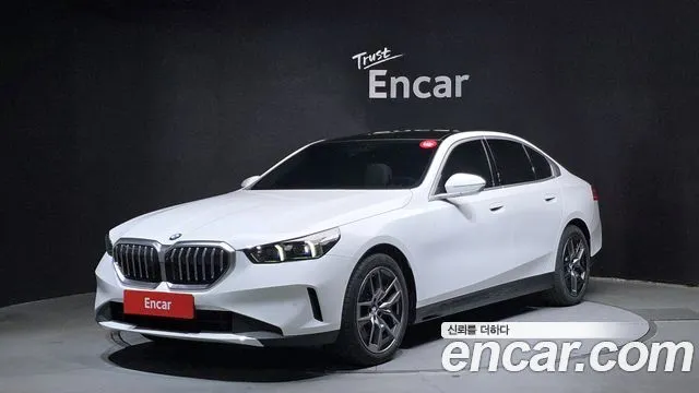 BMW 5-Series 520i