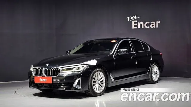 BMW 5-Series 520i Luxury
