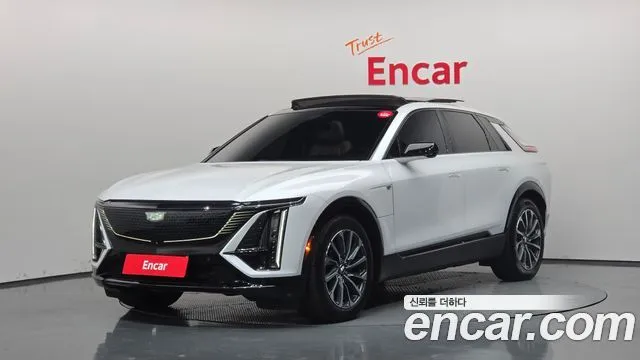Cadillac Lyriq Sport