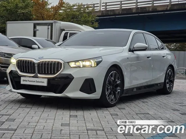 BMW 5-Series 530e M Sport
