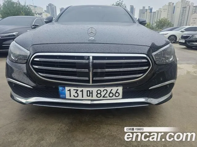 Mercedes-Benz E-Class E300e 4MATIC Exclusive