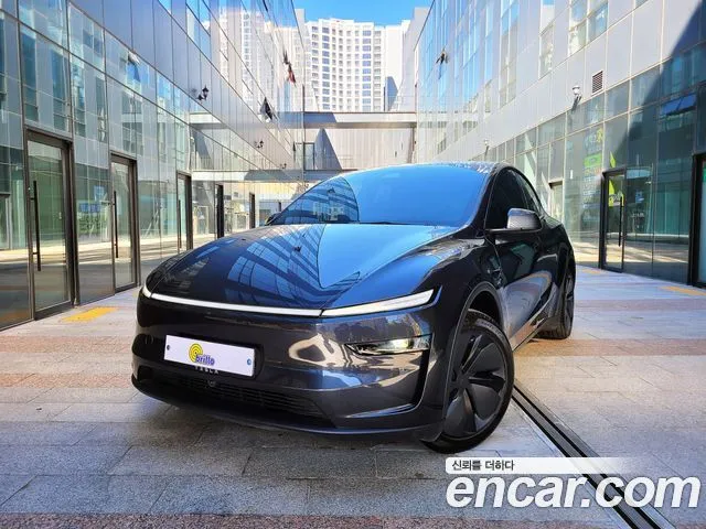 Tesla Model Y RWD