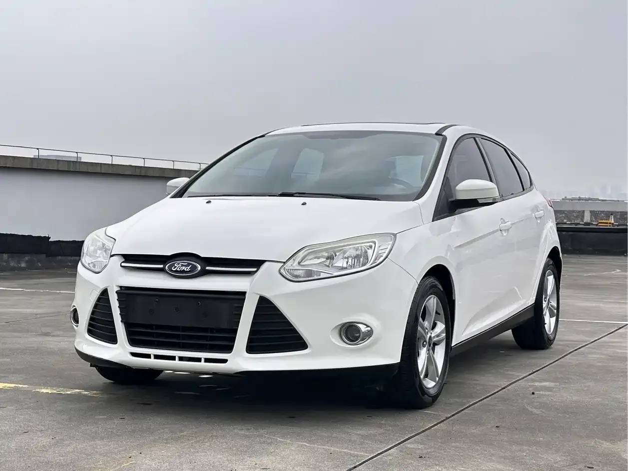 Ford Focus Hatchback 1.6L Automatic Trend