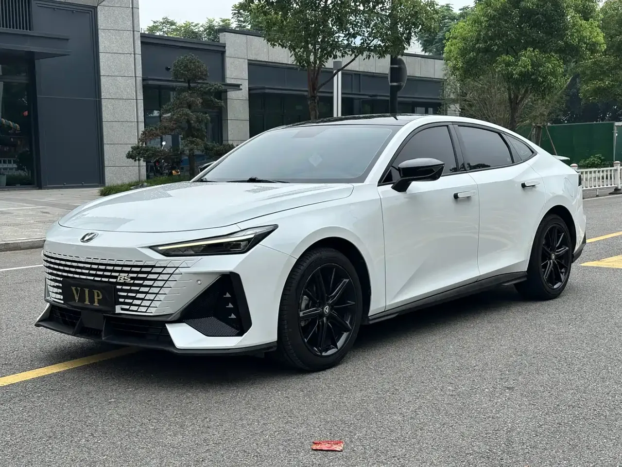Changan UNI-V 1.5T Premium Model