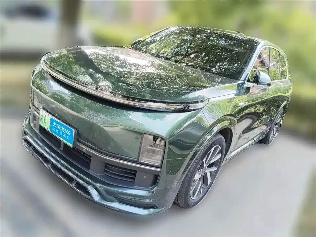 Li Auto Li L8 Pro