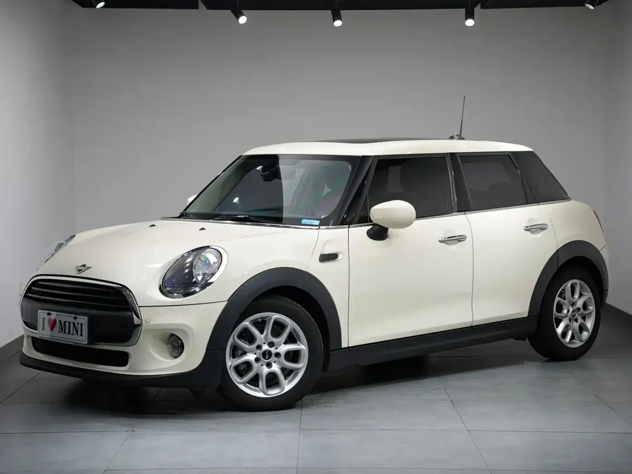 MINI MINI 1.5T ONE 5-Door