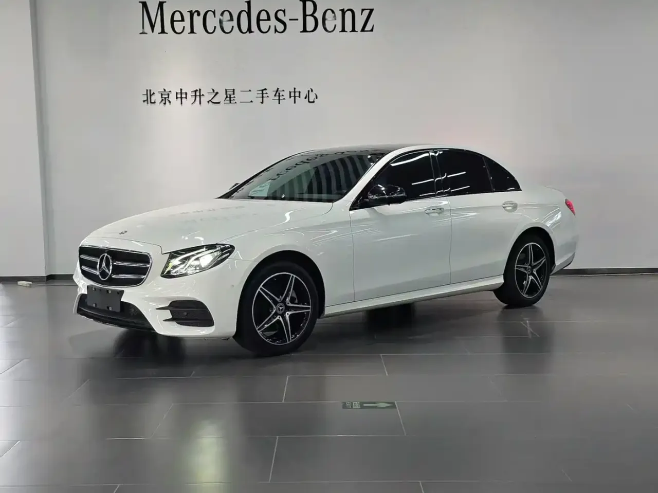 Mercedes-Benz E-Class (Import) E 260 Sport Edition