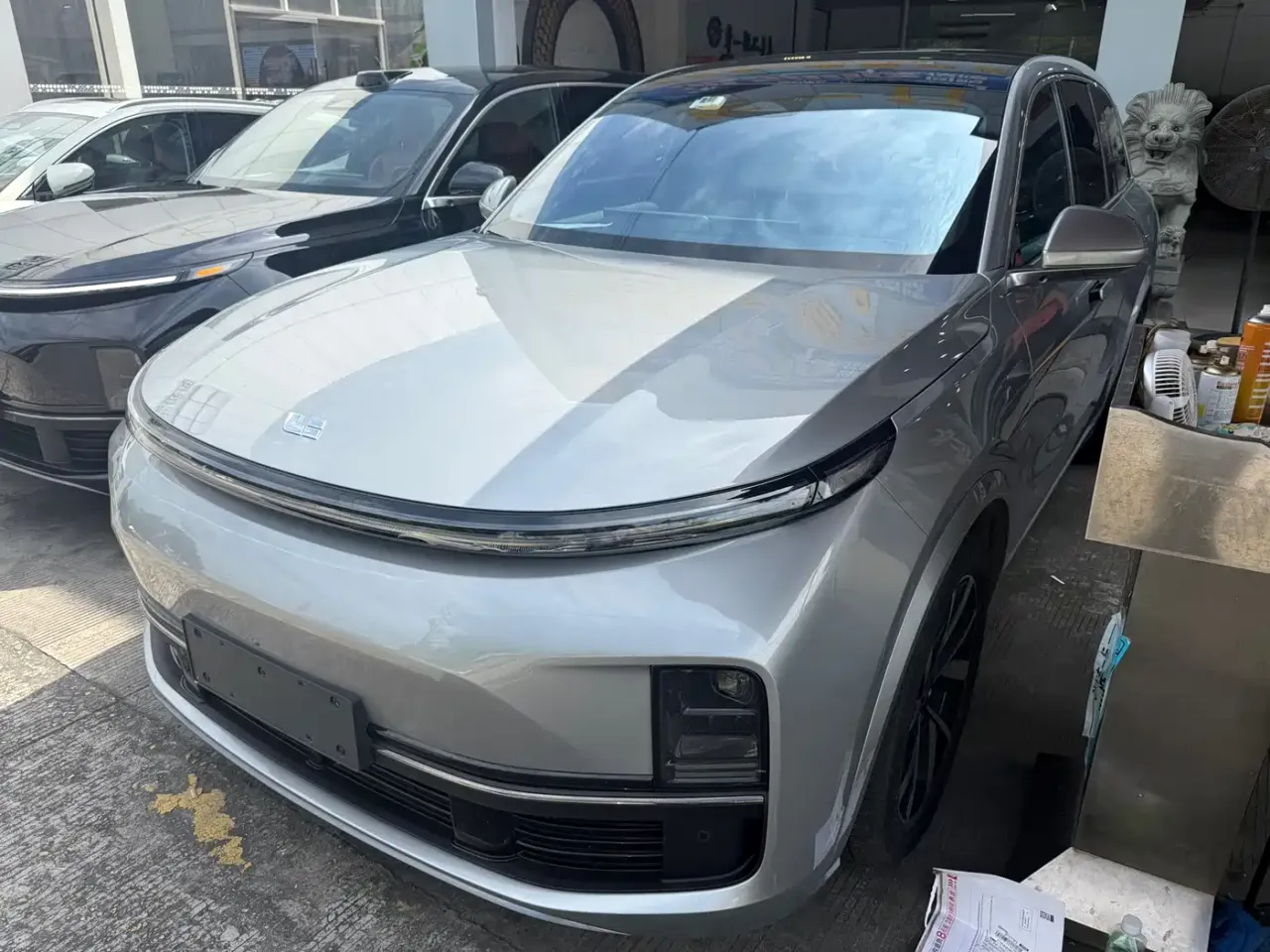 Li Auto Li L8 Pro