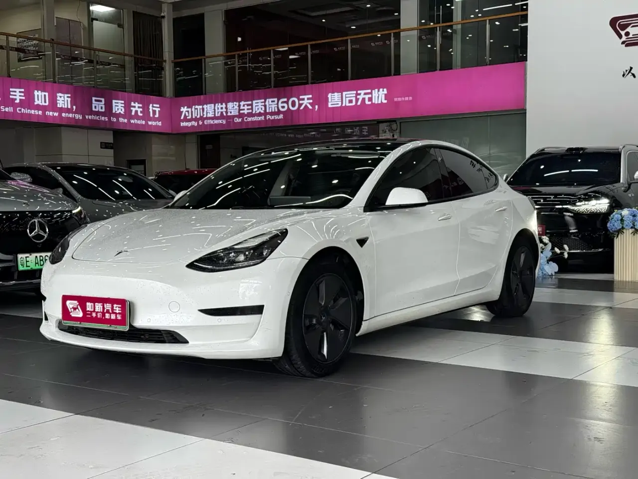 Tesla Model 3 Model Rear-Wheel Drive Version