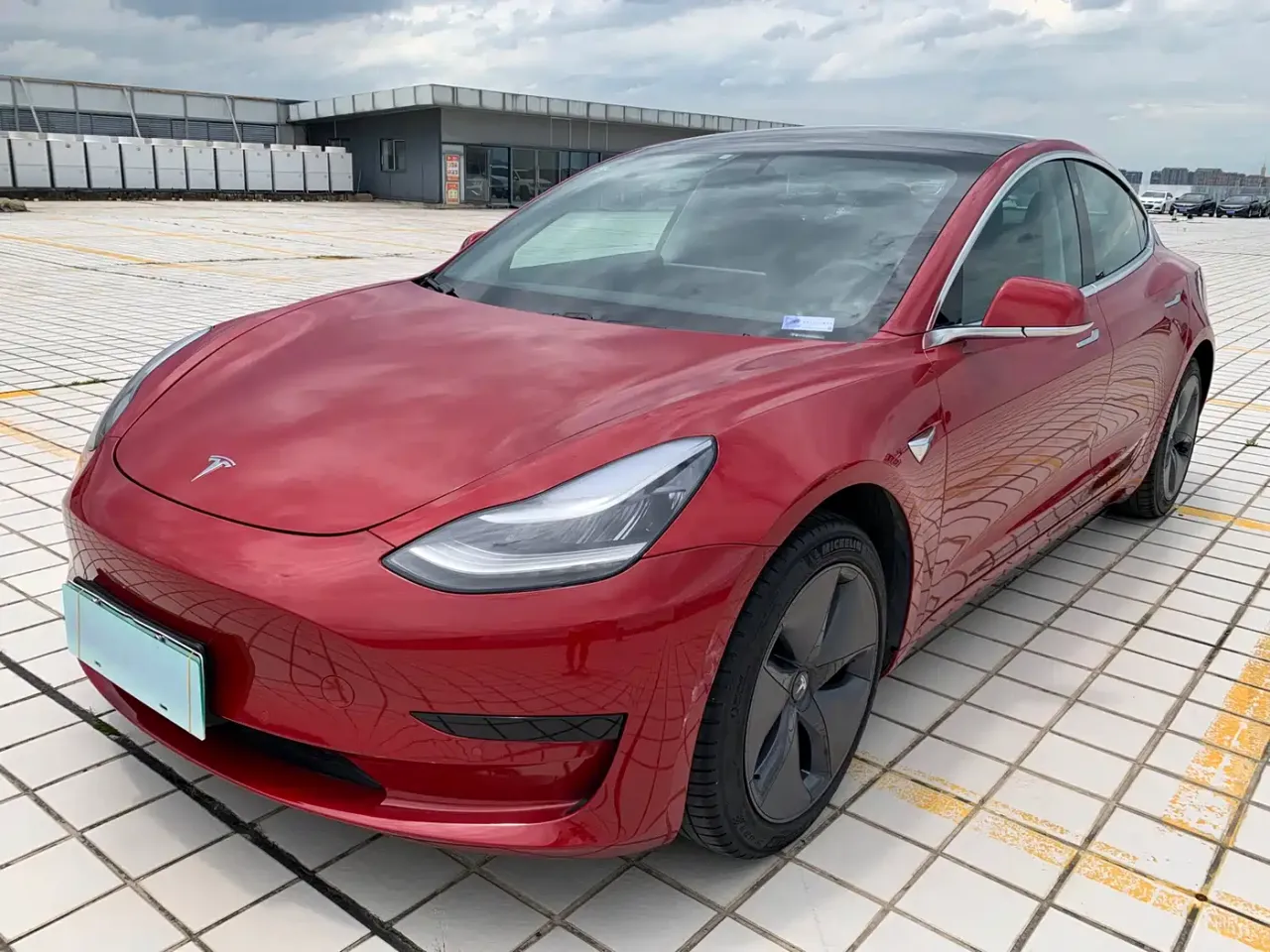 Tesla Model 3 (Import) Standard Range RWD Upgraded Edition