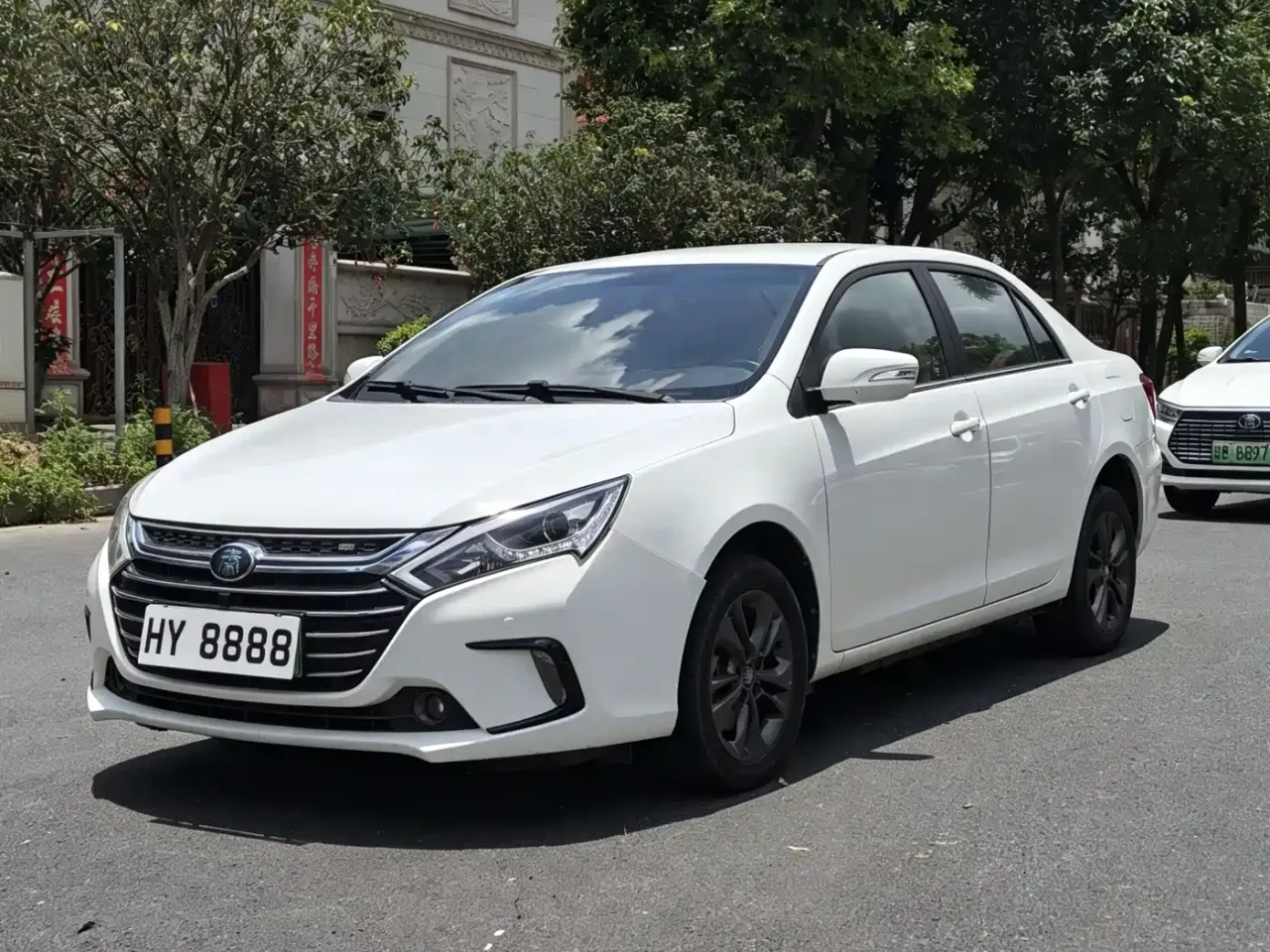 BYD Qin New Energy 1.5T Qin 100