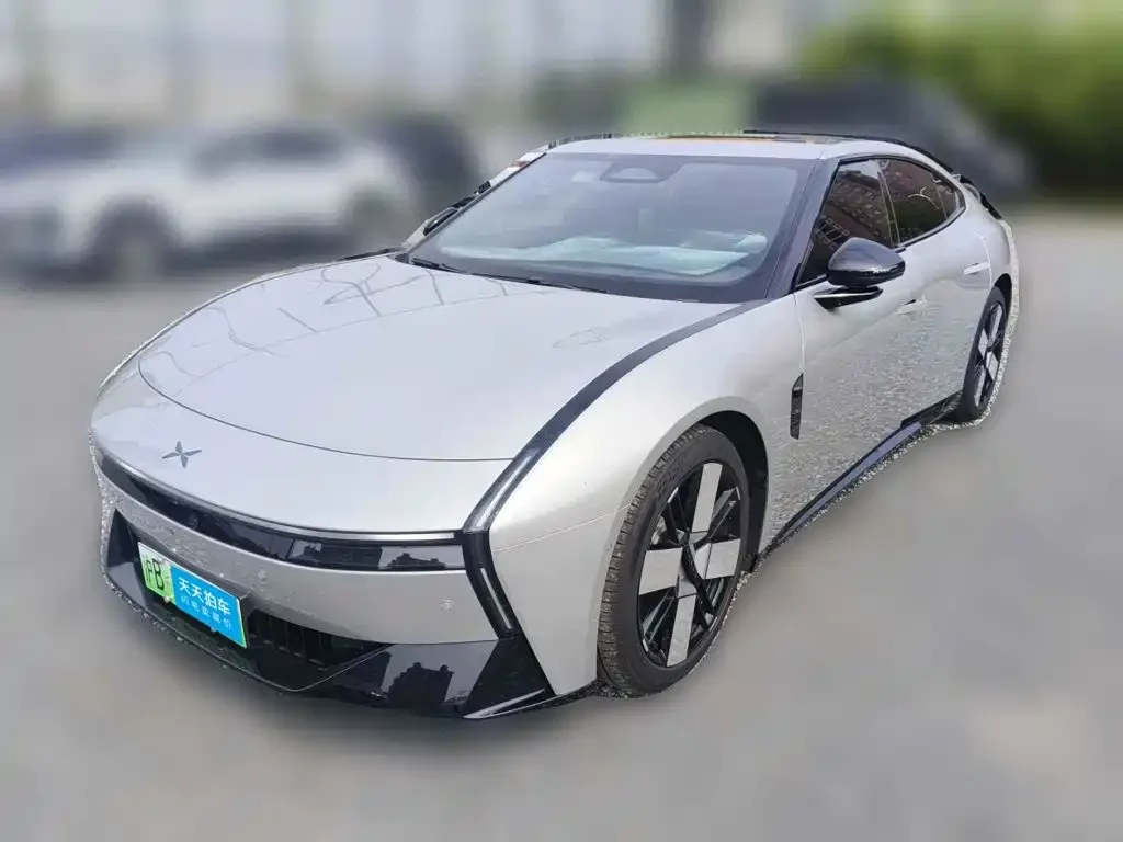 XPeng P7 820km Extended Range Edition