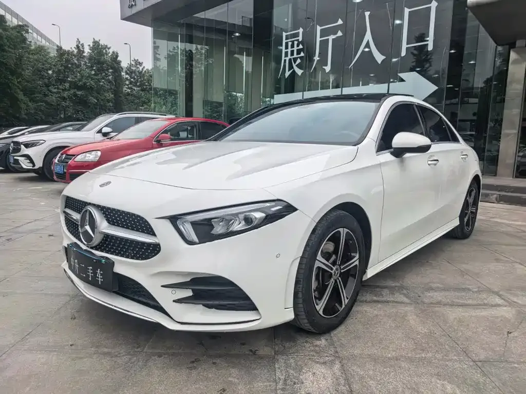Mercedes-Benz A-Class Facelift A 200 L Sport Sedan Fashion Style