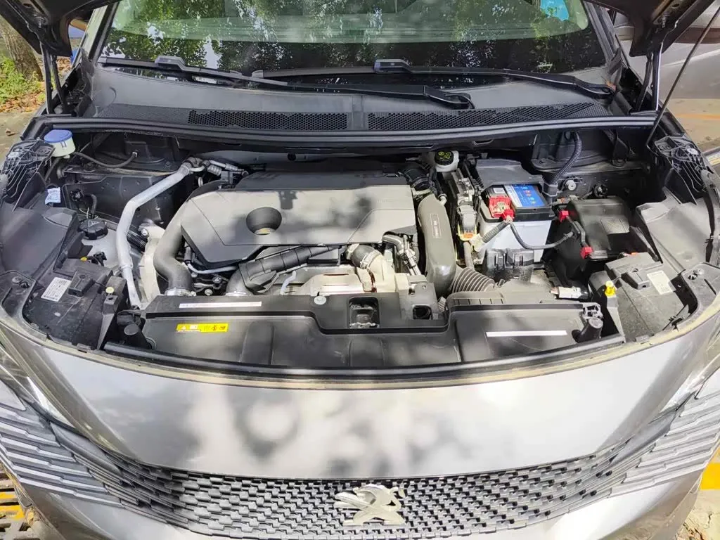 Peugeot 5008 360THP 5-seater Sharp Edition