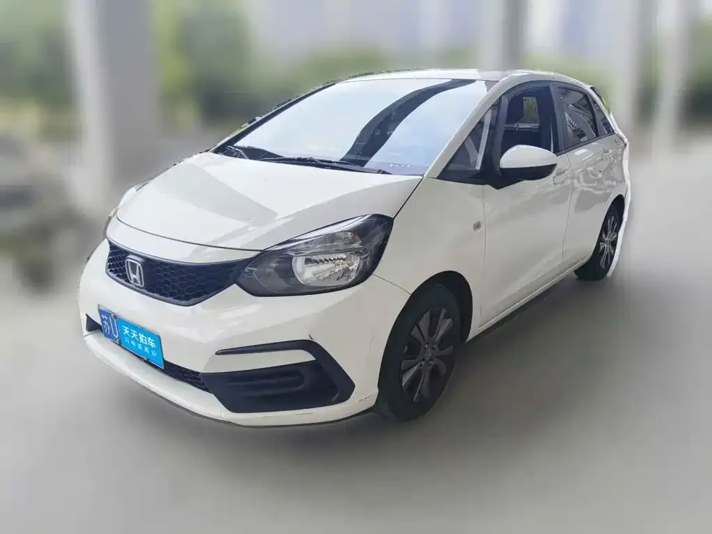 Honda Fit 1.5L CVT Trend Sunroof Edition