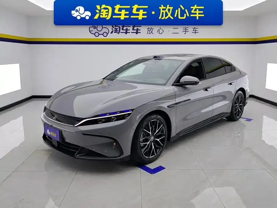 BYD Han DM-i Smart Driving Edition 125KM Honor