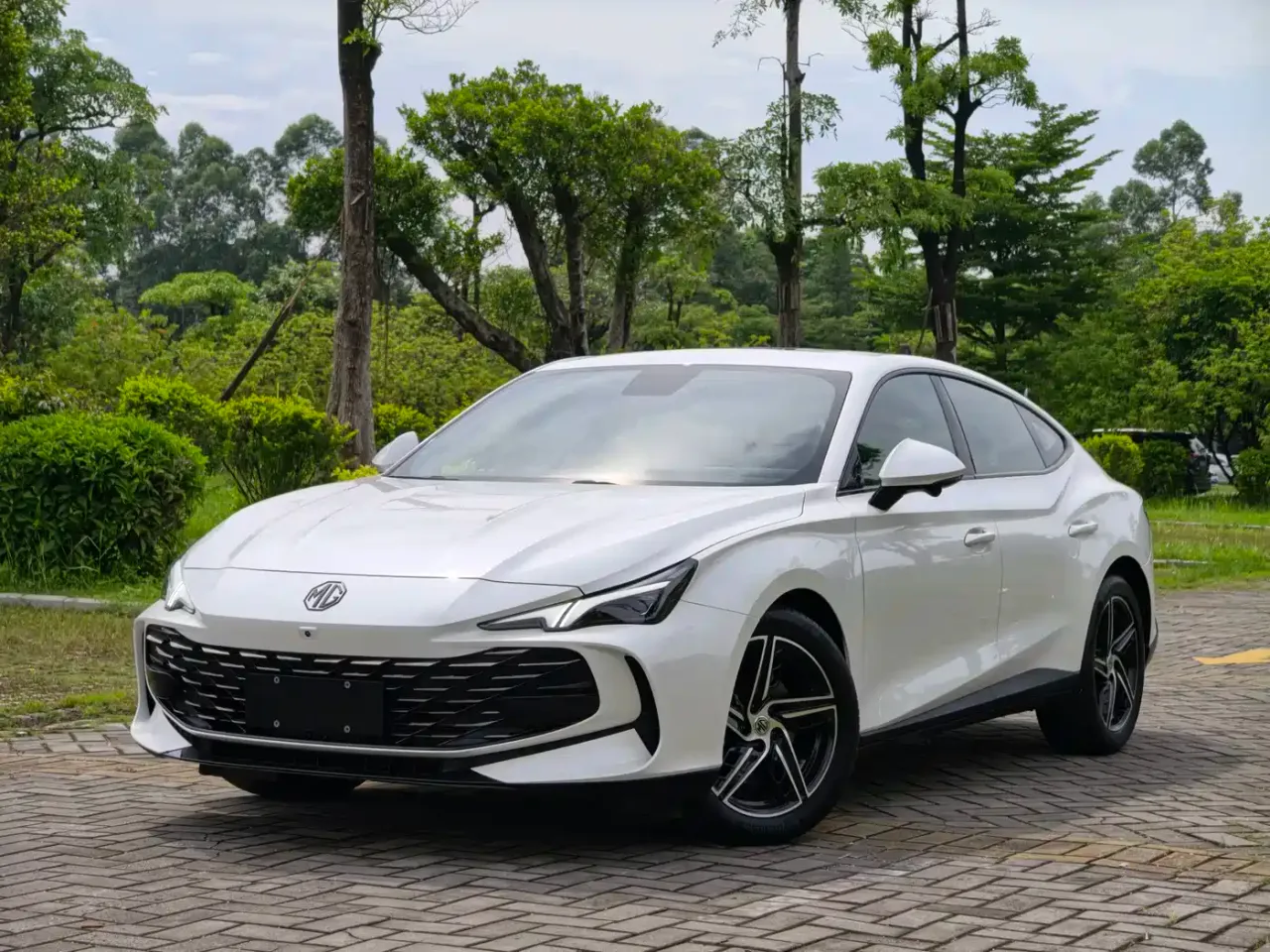 MG 7 1.5T 300 DCT Luxury Edition