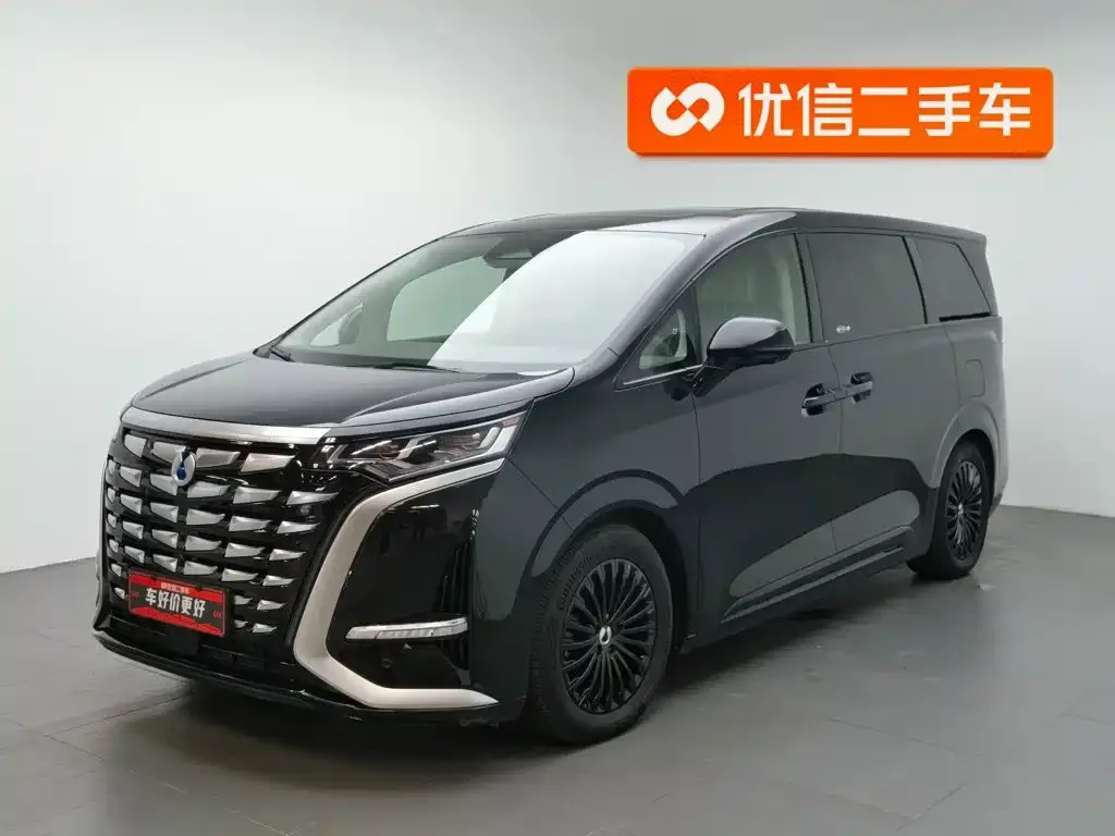 Denza D9 DM-i 970 AWD Flagship