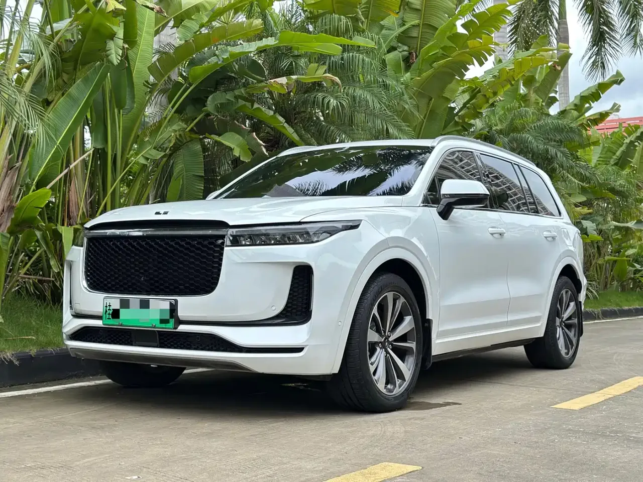 Li Auto Li ONE Extended Range 6-seater