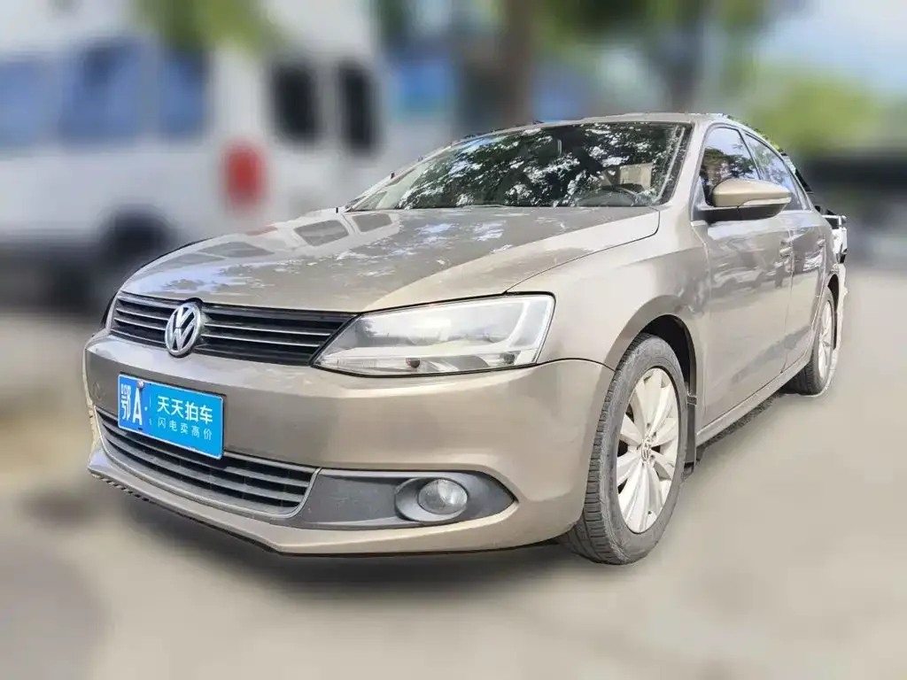 Volkswagen Sagitar Facelift 1.6L Automatic Leading Version