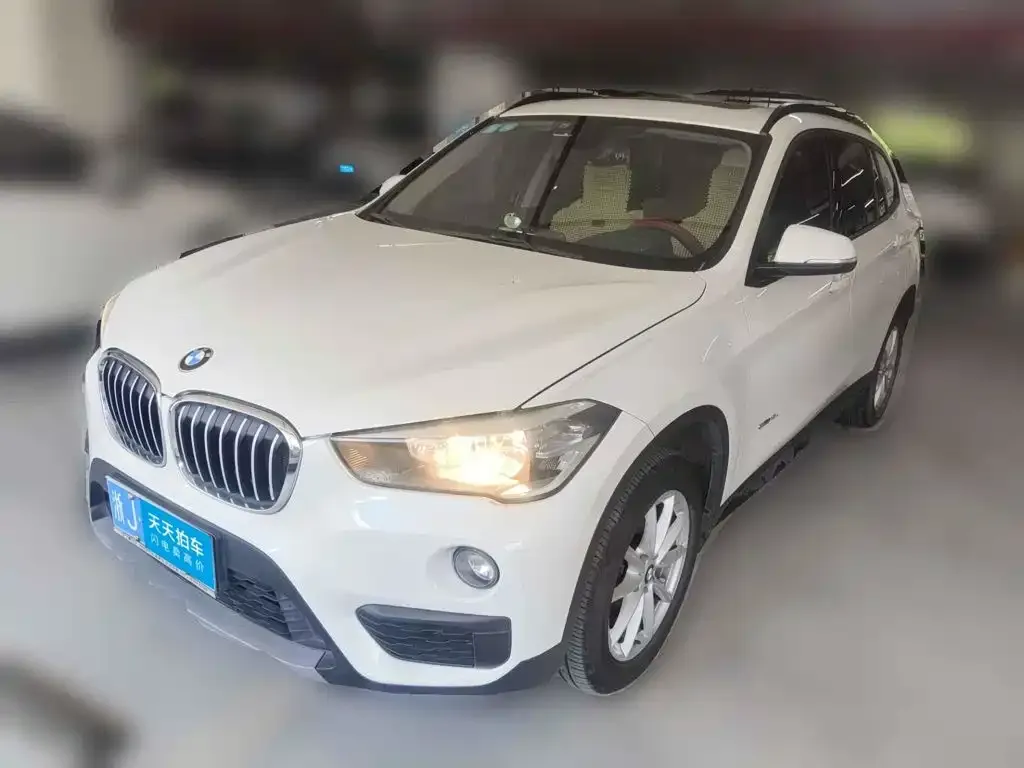 BMW X1 sDrive18Li Fashion Model