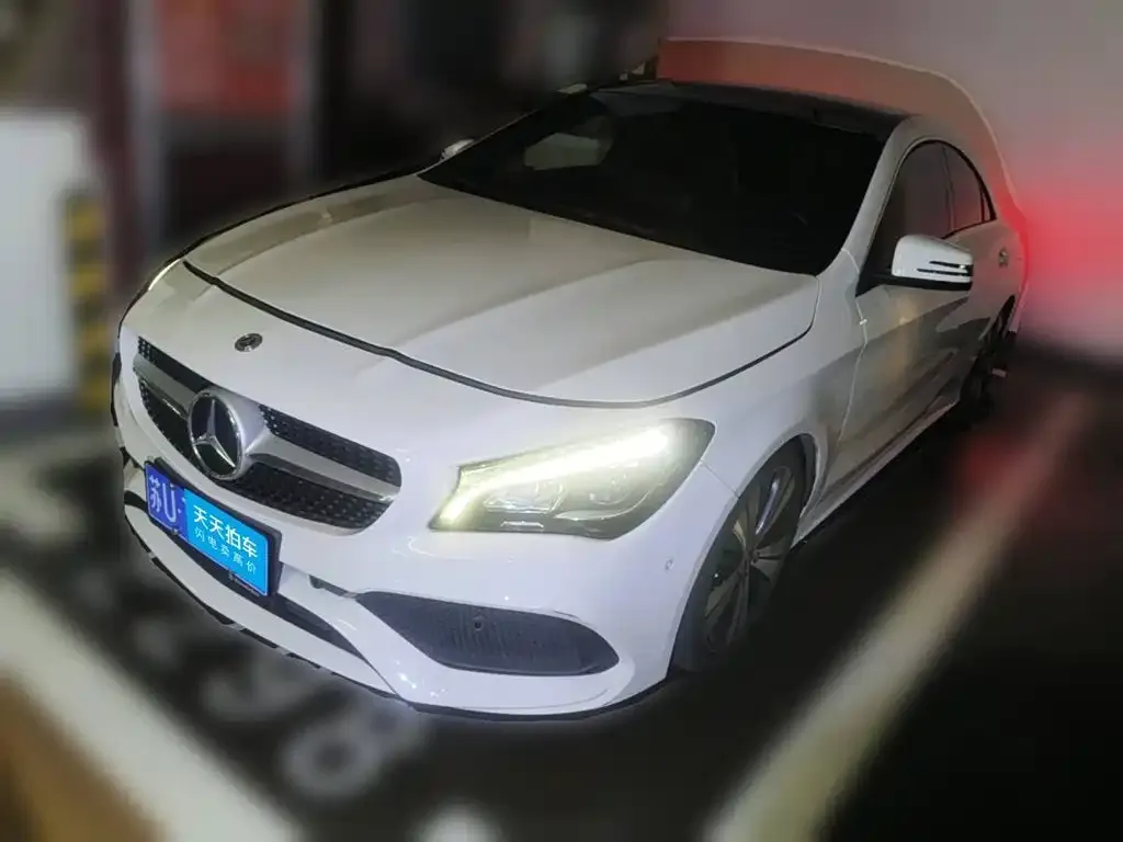 Mercedes-Benz CLA (Import) CLA 200 Fashion Edition