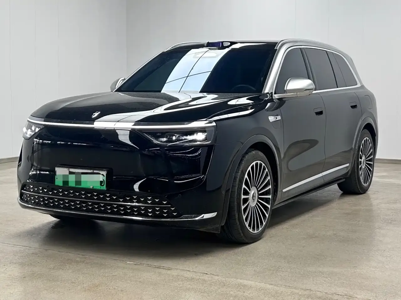 AITO Wenjie AITO M8 Extended Range Ultra 53.4kWh 6-Seater
