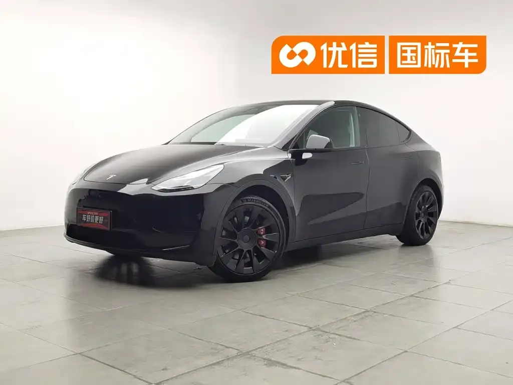 Tesla Model Y Facelift Rear-Wheel Drive Version