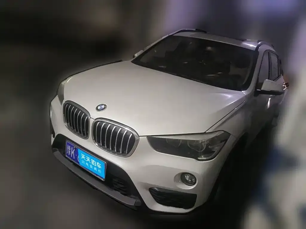 BMW X1 sDrive18Li Fashion Model
