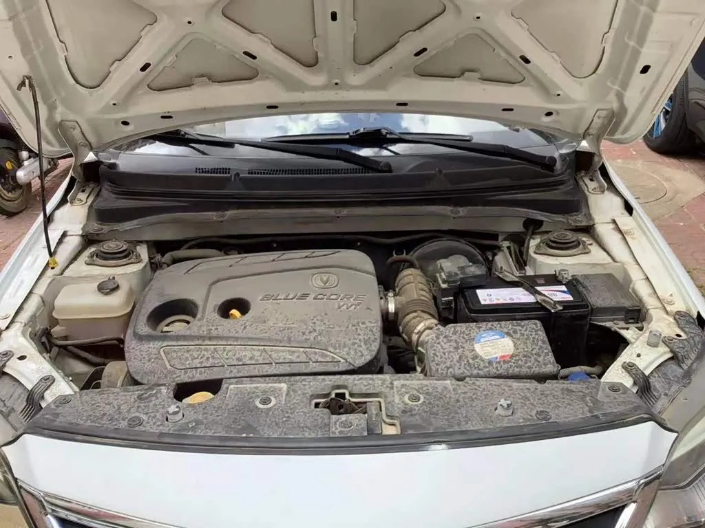 Changan Yuexiang V3 1.4L Manual Perfect (China V)