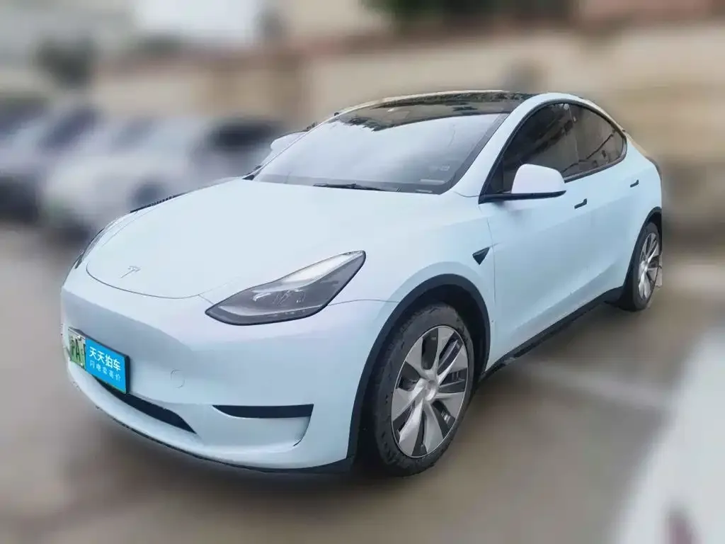 Tesla Model Y Facelift Rear-Wheel Drive Version