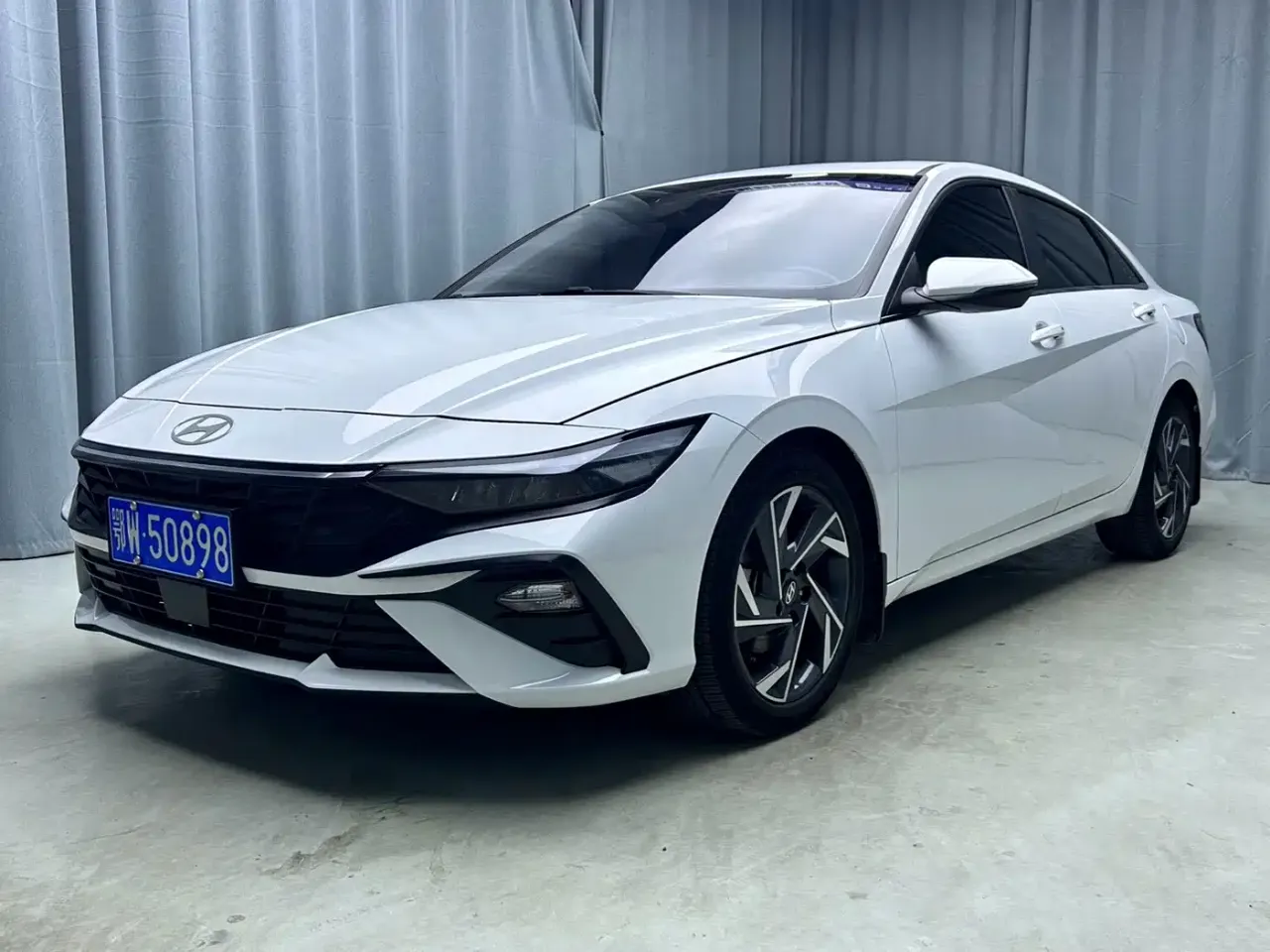 Hyundai Elantra 1.5L CVT GLX Elite Edition