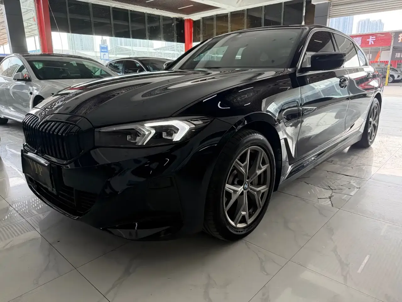 BMW i3 eDrive 35 L
