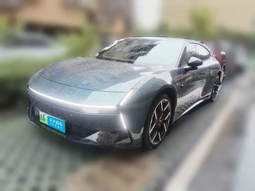 XPeng P7 702km Long Range Edition
