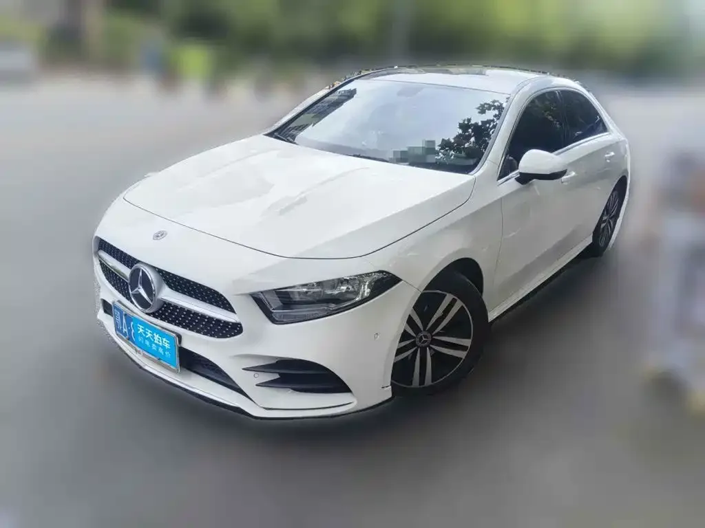 Mercedes-Benz A-Class Facelift A 180 L Sports Sedan