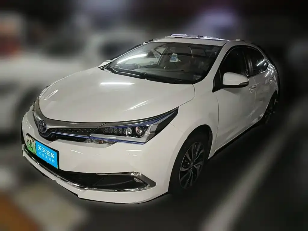 Toyota Corolla Twin Engine E+ 1.8L E-CVT Leading Edition