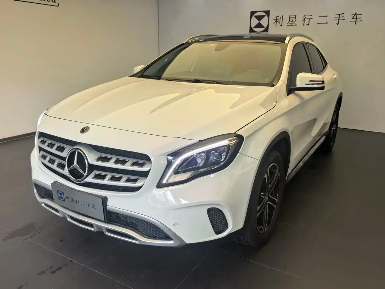 Mercedes-Benz GLA GLA 200 Fashion