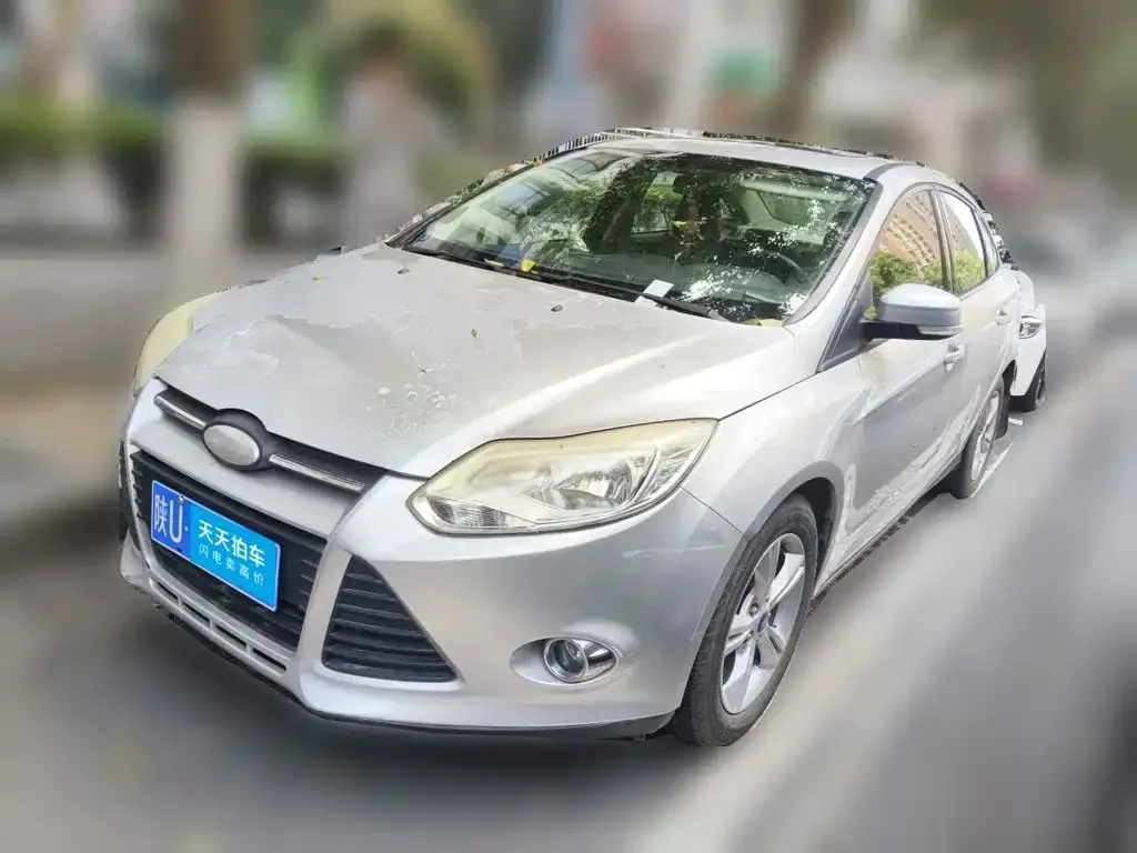 Ford Focus Sedan 1.6L Automatic Trend