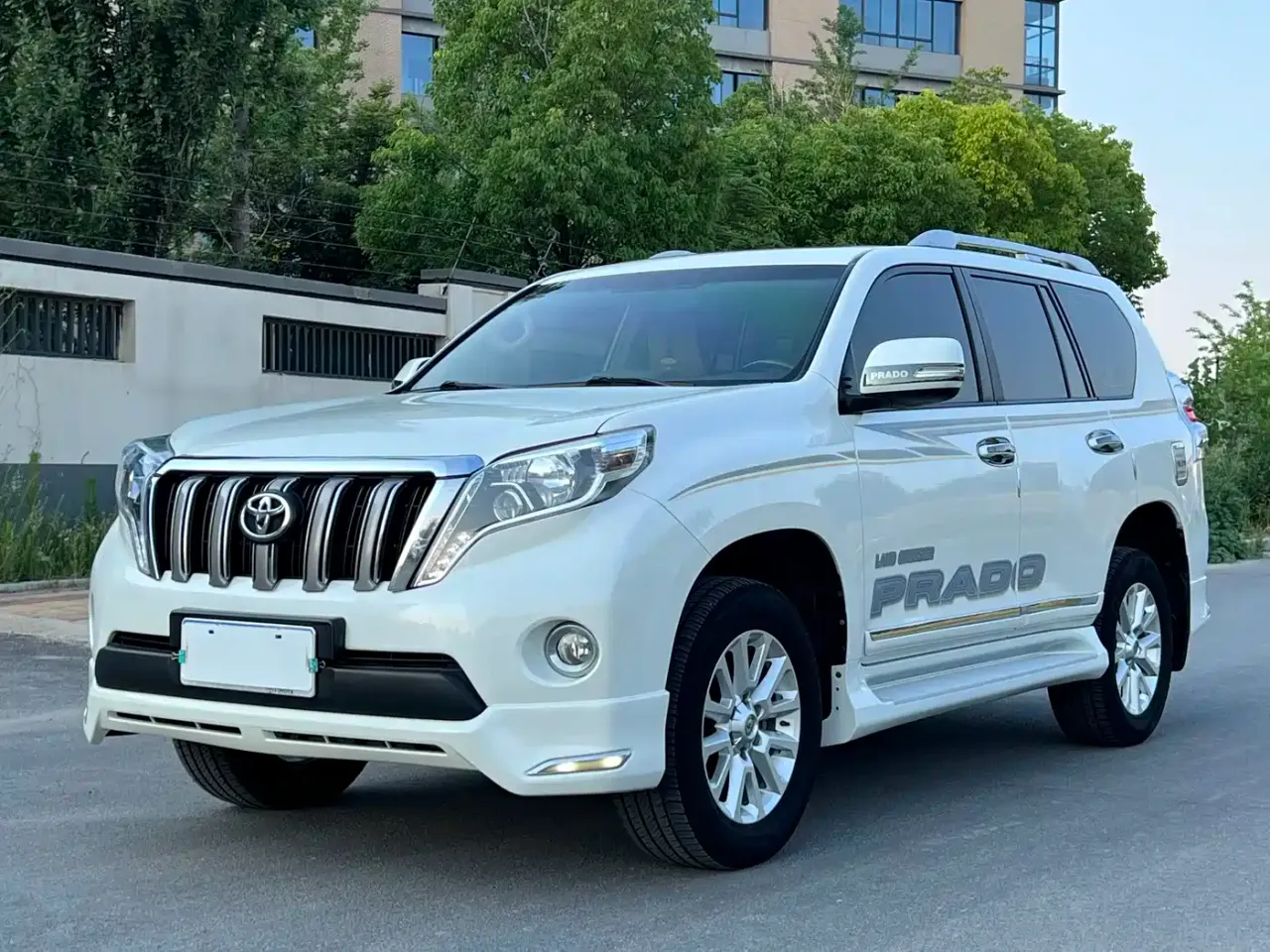Toyota Prado (Import) Toyota Prado (Import)